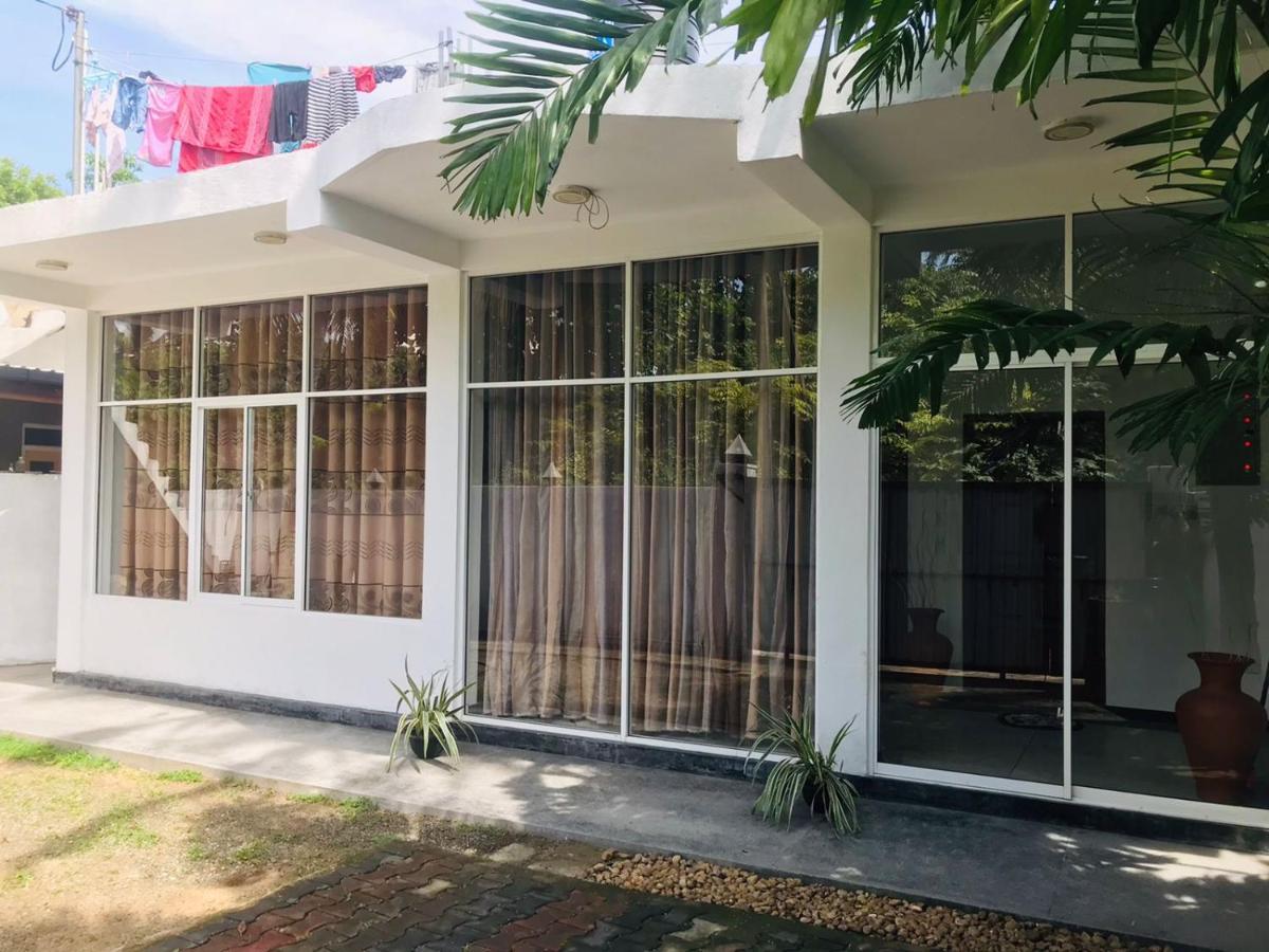 Abi Resort Ahangama Kültér fotó